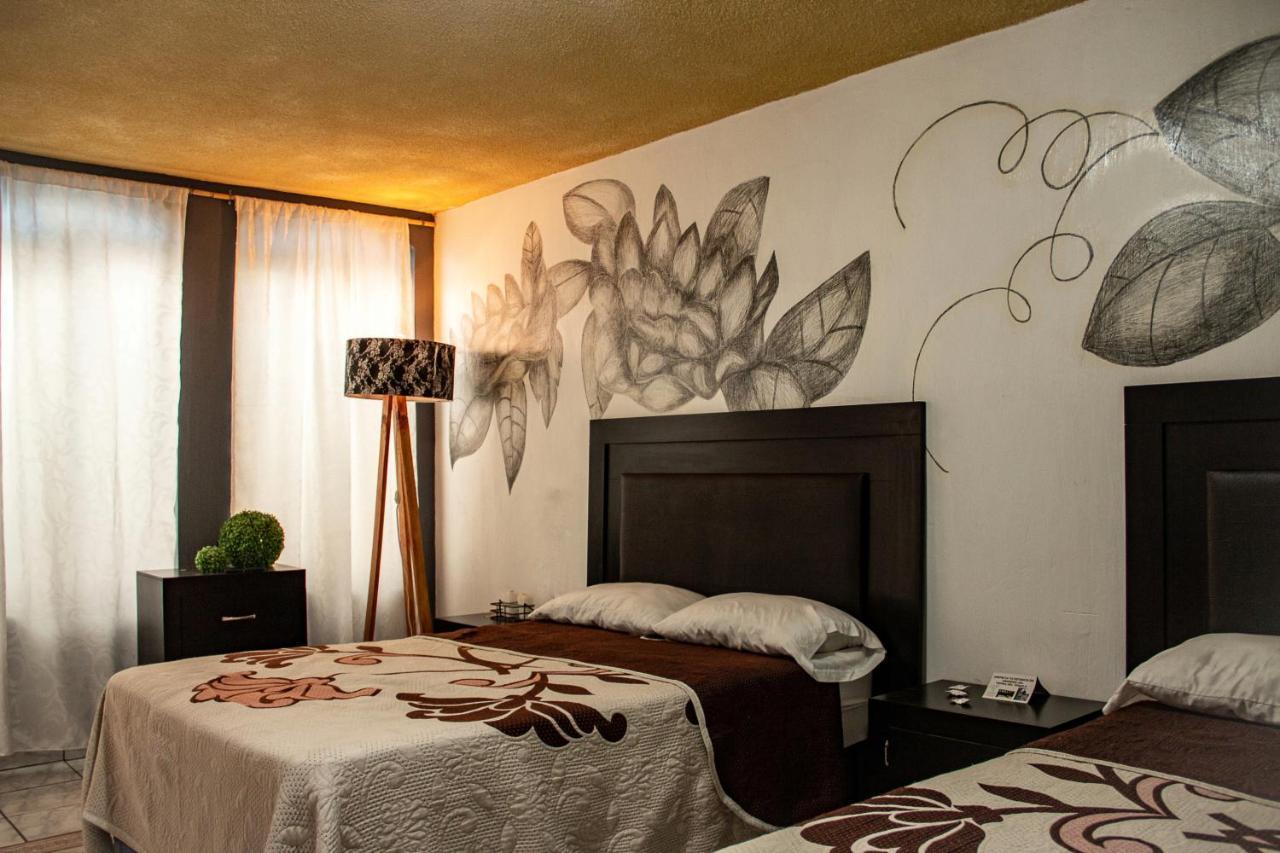 Hotel Boutique Charlotte Arandas Extérieur photo