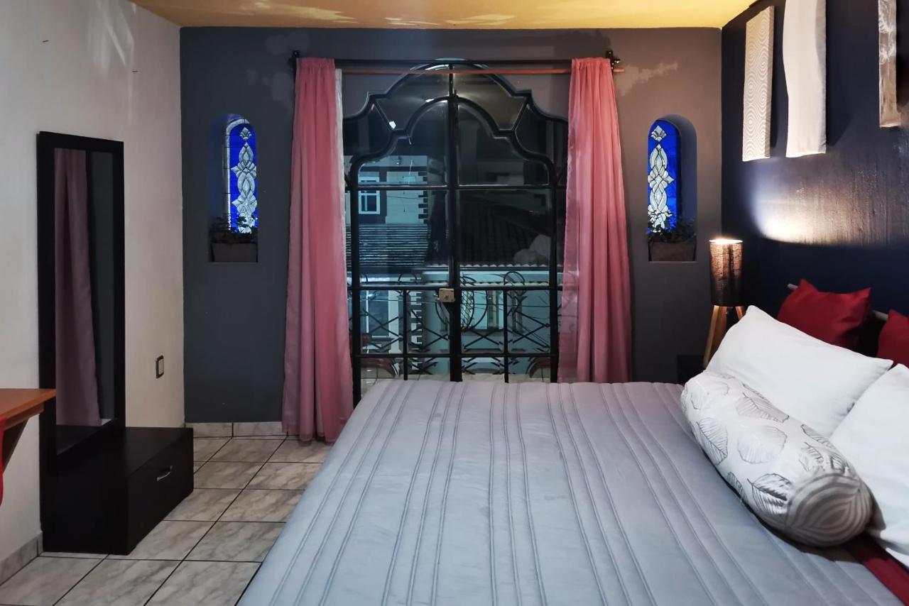 Hotel Boutique Charlotte Arandas Extérieur photo