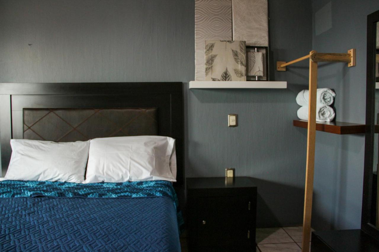 Hotel Boutique Charlotte Arandas Extérieur photo